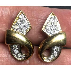 3157 Vintage Grosse Goldtone Clear crystal Ribbon clip-on Earrings